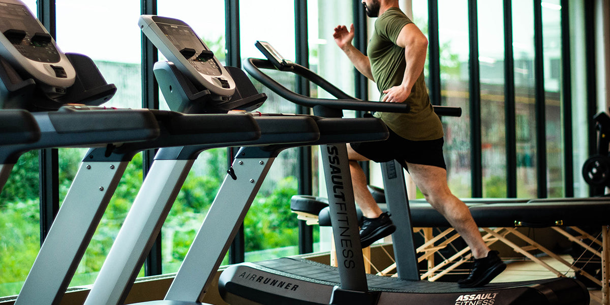 Are Shorts and a T-Shirt Okay for the Gym? Tips for Performance