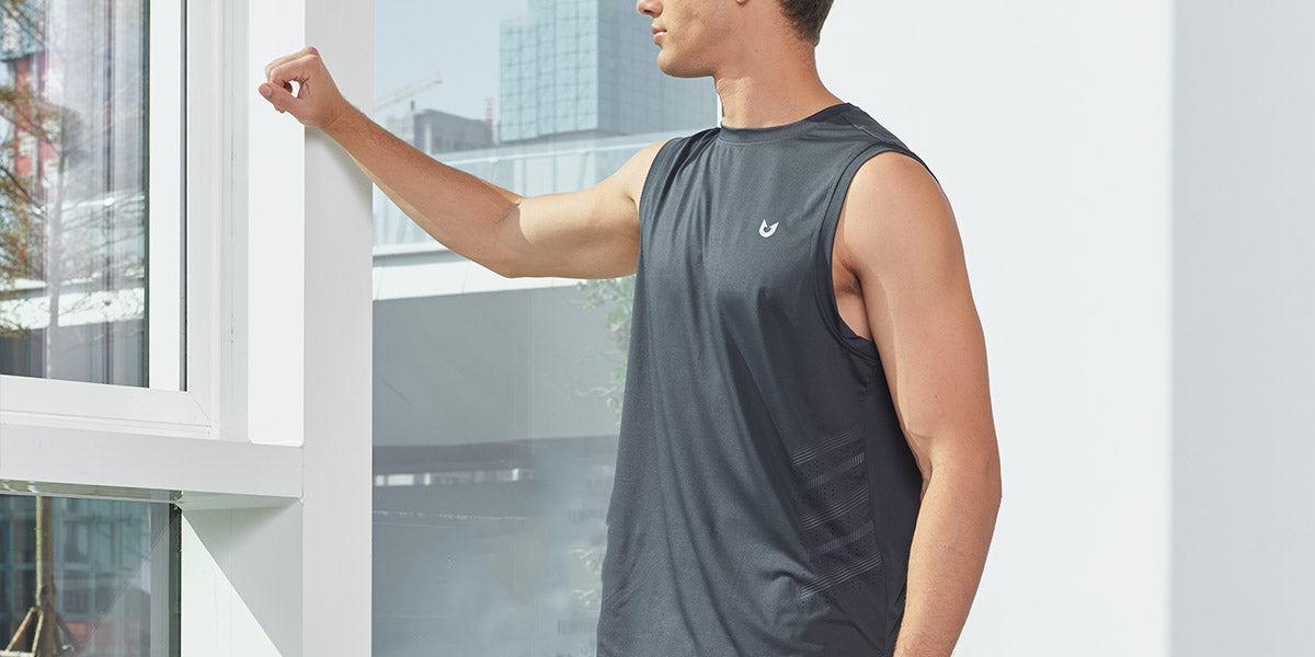 How to Call a Shirt Without Sleeves? Tank Top or Sleeveless?