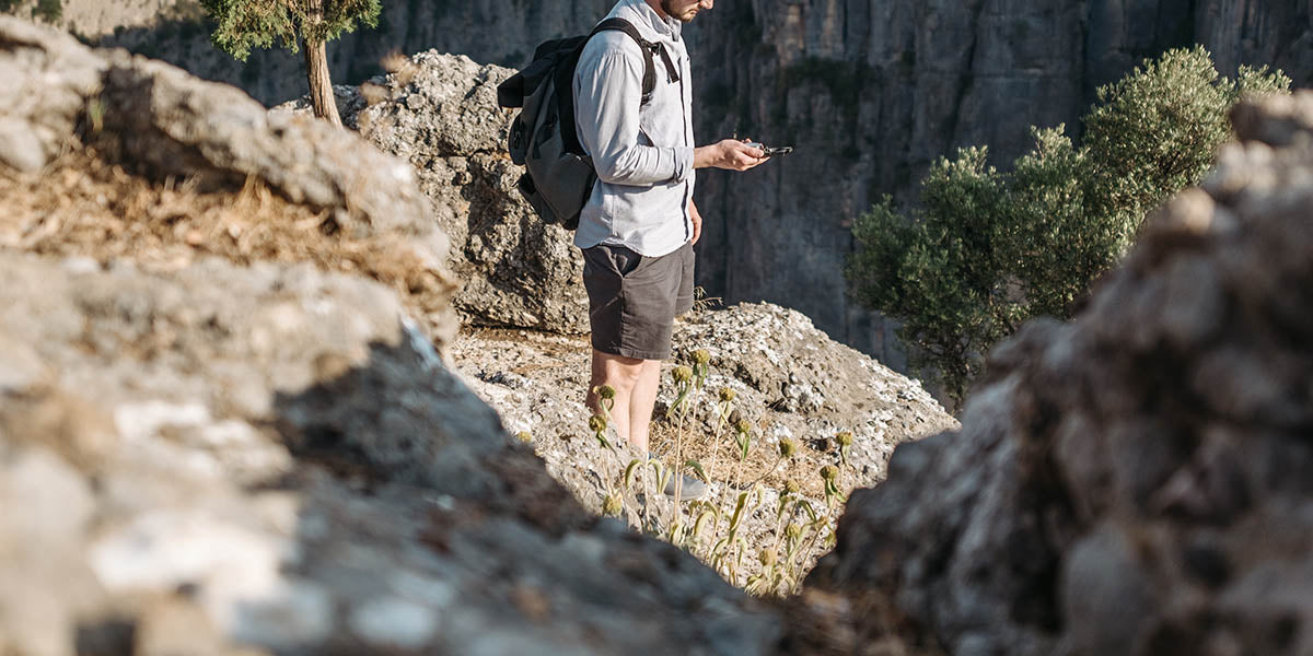 What Kind of Shorts Should Older Men Wear?