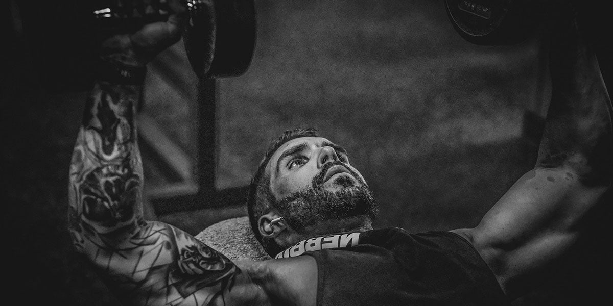 What should a 40 year old man wear to the gym?