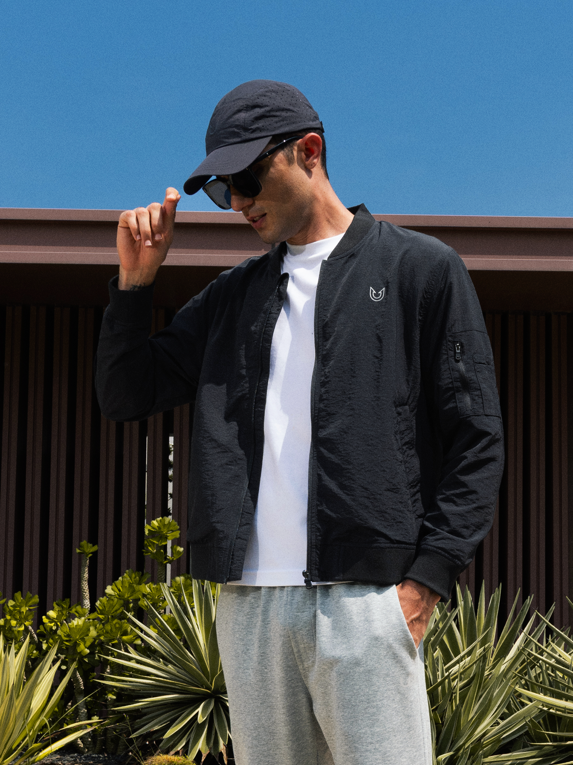 Men's Bomber Jacket Lightweight Casual Windbreaker Zip Up Windproof