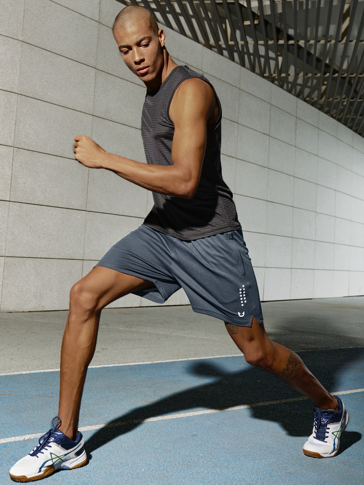 Men's 7-inch Cool Grey Mesh Tennis Sweat Shorts with Pockets Elasticated Waist Front