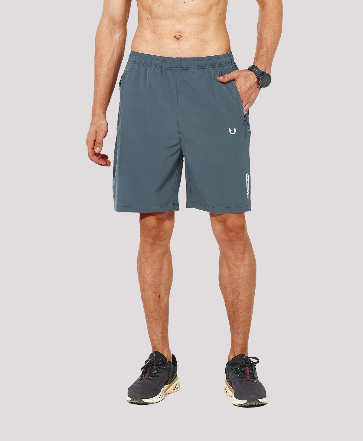 
Men's Athletic Workout 7 Inch Gym Shorts with Zipper Pocket for Hiking — Cool Grey