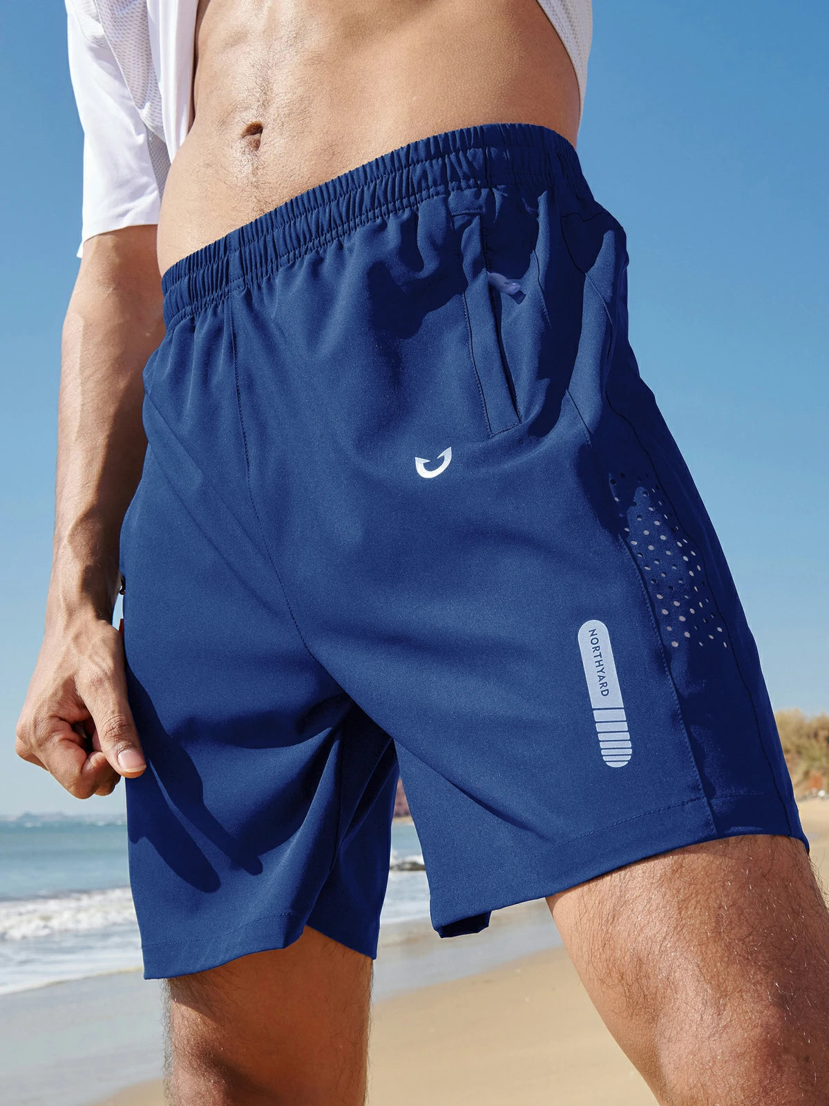 Men's Athletic Workout 7 Inch Gym Shorts with Zipper Pocket for Hiking