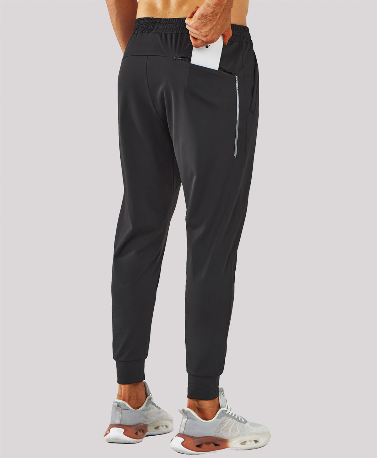 
Men's MotionFlex Tapered Joggers with Zipper Pockets — BLACK