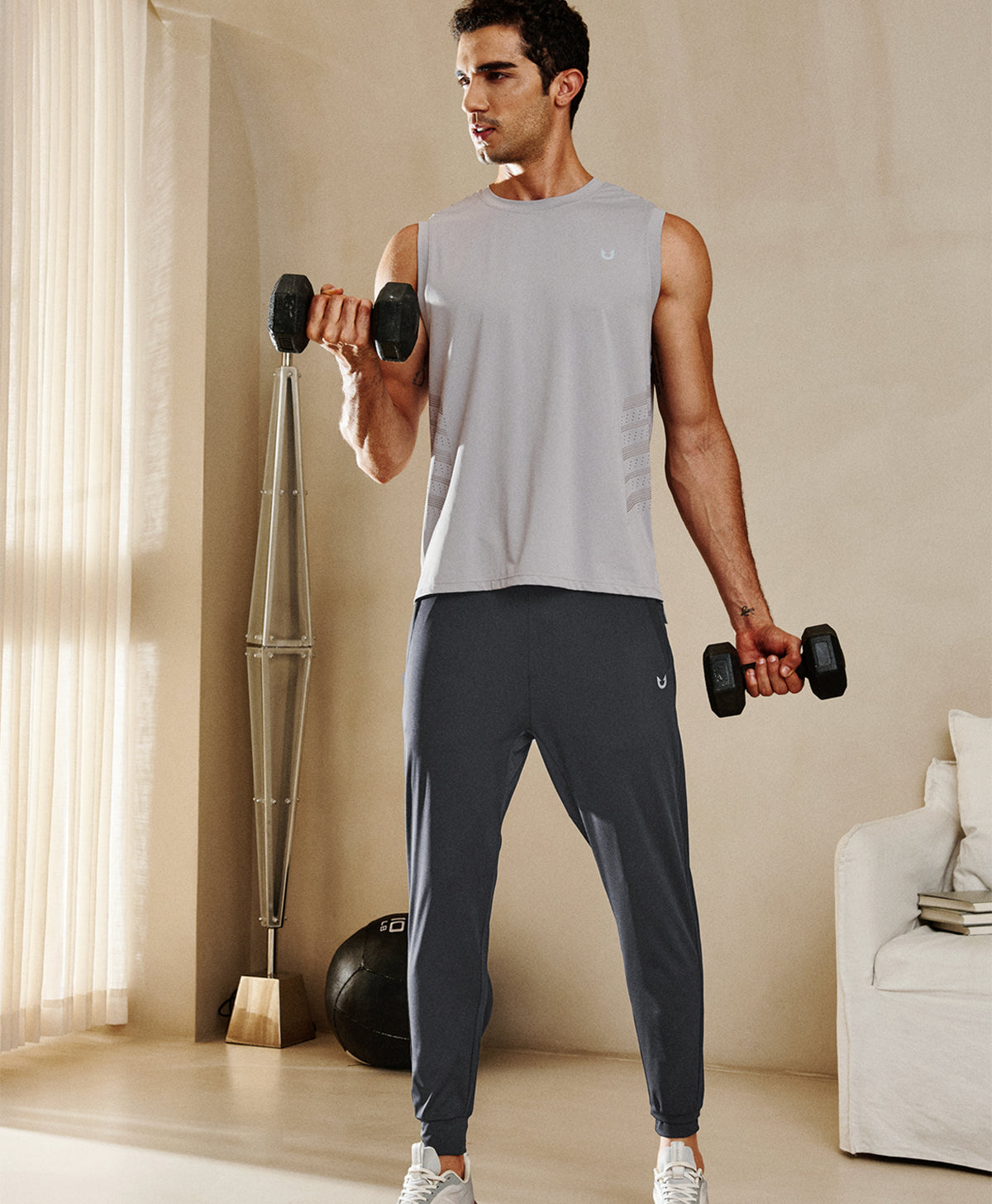 
Men's MotionFlex Tapered Joggers with Zipper Pockets — Dark GREY