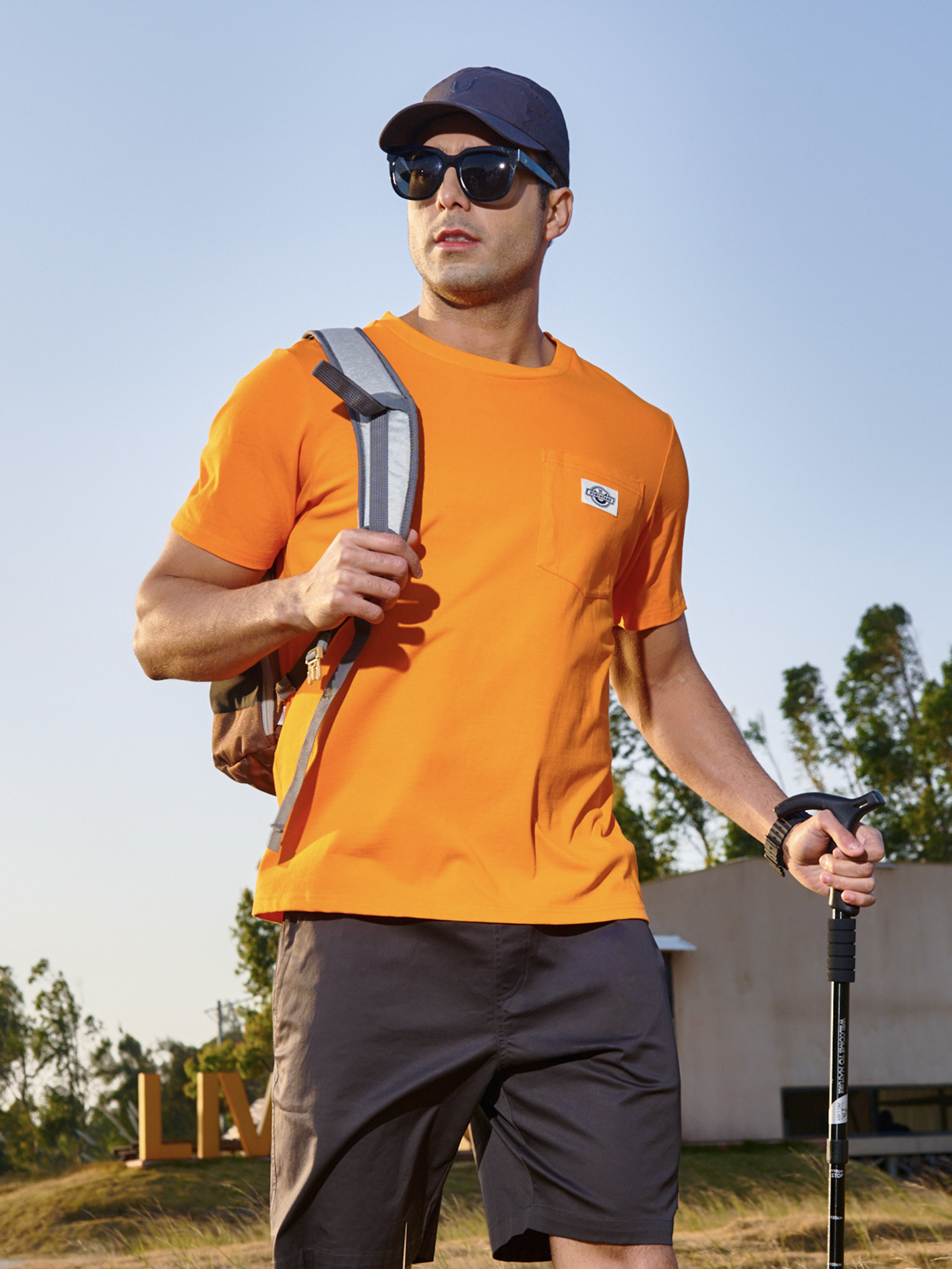 Men's Cotton Crewneck Tee Shirts with Pocket Short Sleeve for Outdoor