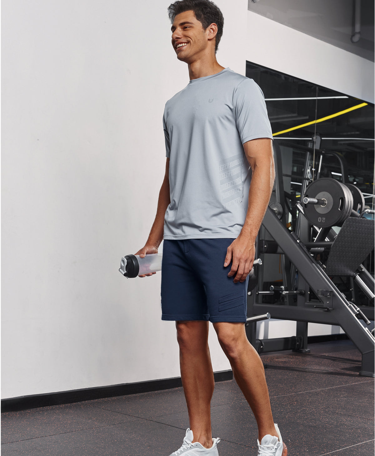 
Men's 7" Soft Cotton Sweat Shorts with Zip Pockets — Navy