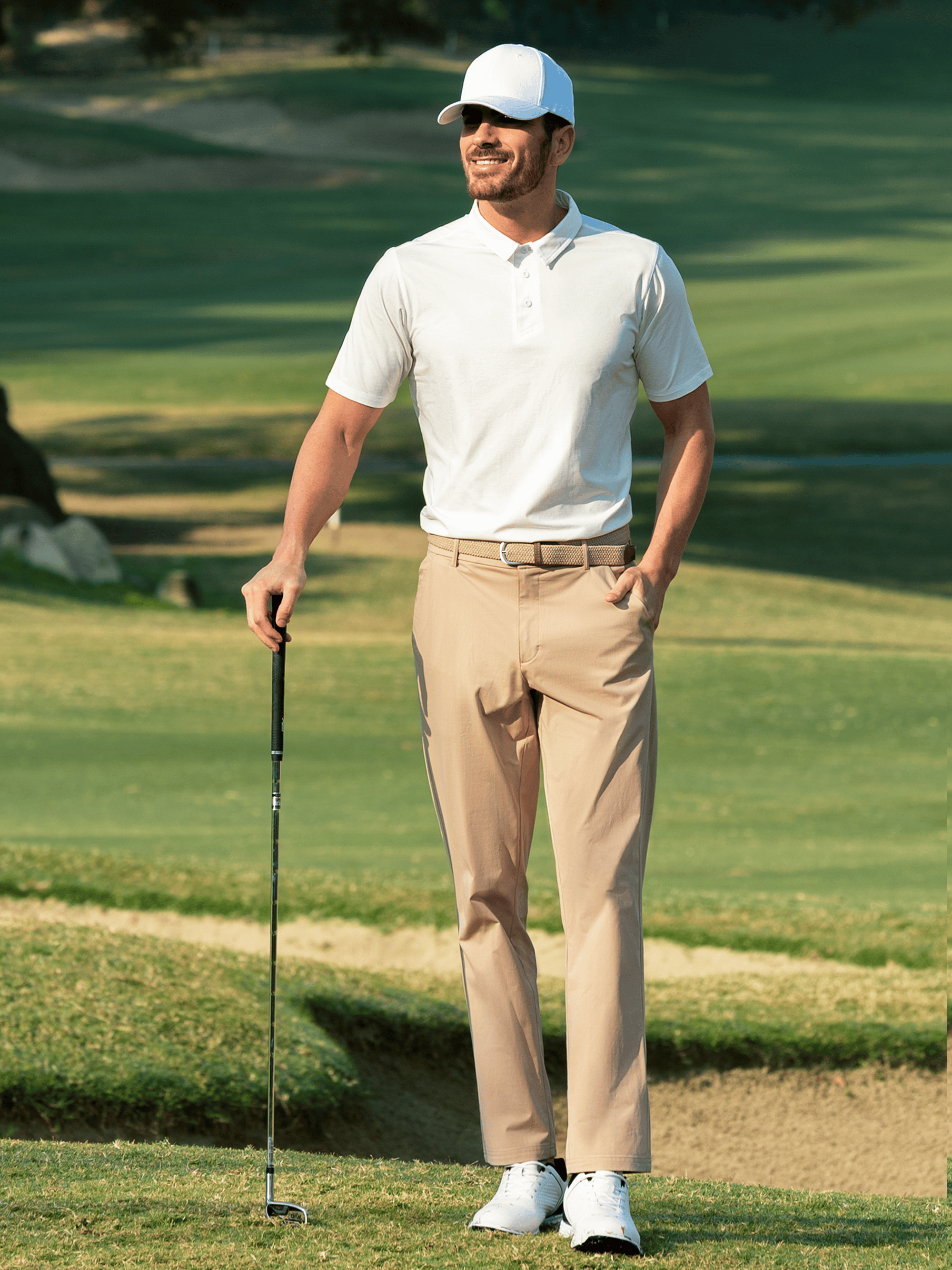 Men's Golf Pants On-Model - Performance Stretch Trousers for Work & Sports - Light khaki