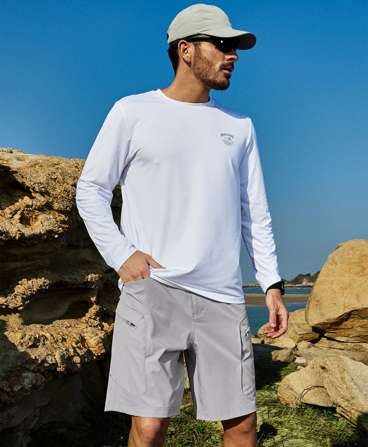 
Men's 9" Water-Resistant 4 Pockets Cargo Hiking Shorts — Light Grey