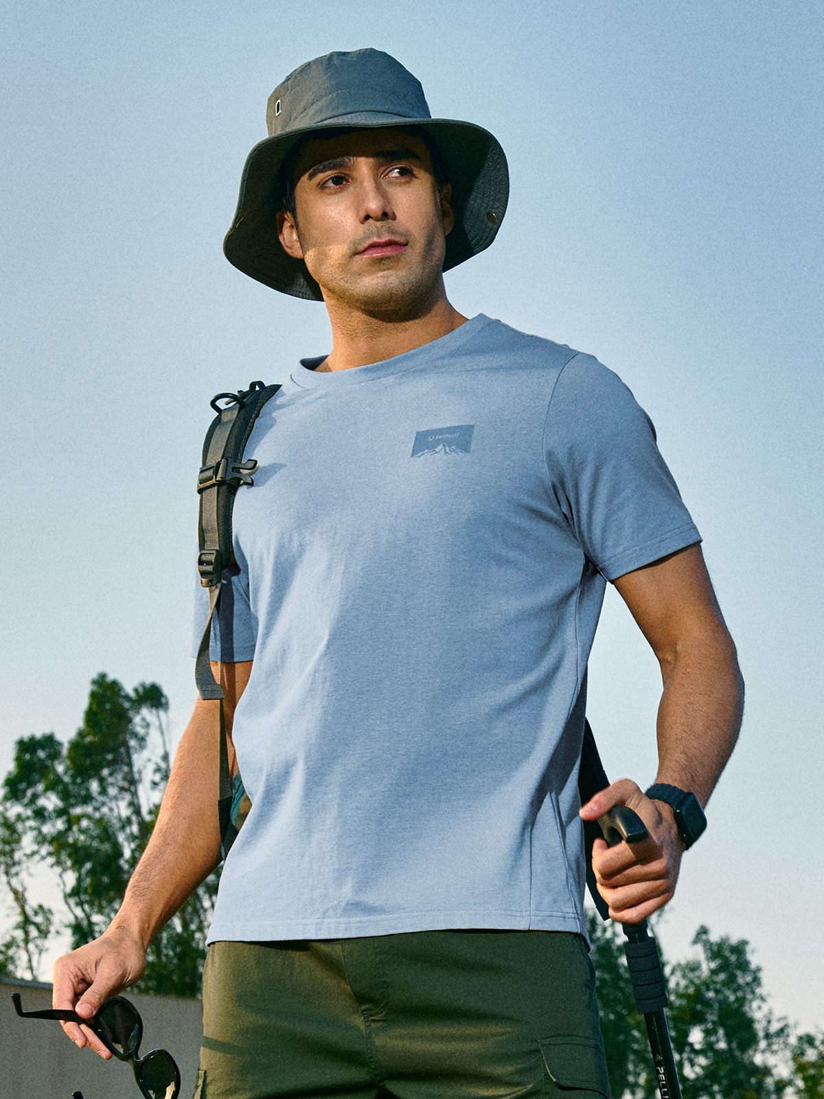 Men's Cotton Hiking Tee Shirts Heavyweight Casual Crewneck for Outdoor