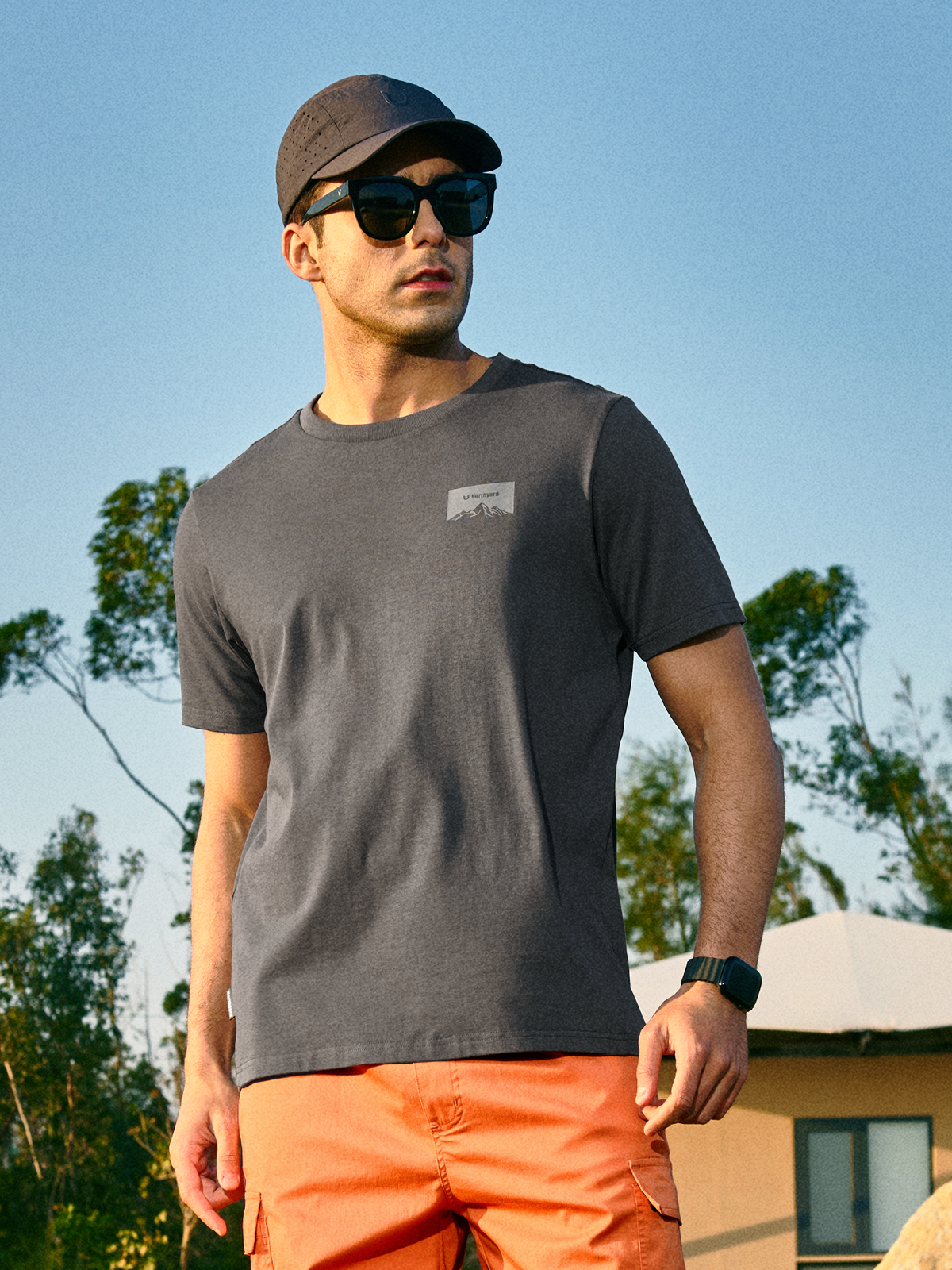 Men's Cotton Hiking Tee Shirts Heavyweight Casual Crewneck for Outdoor