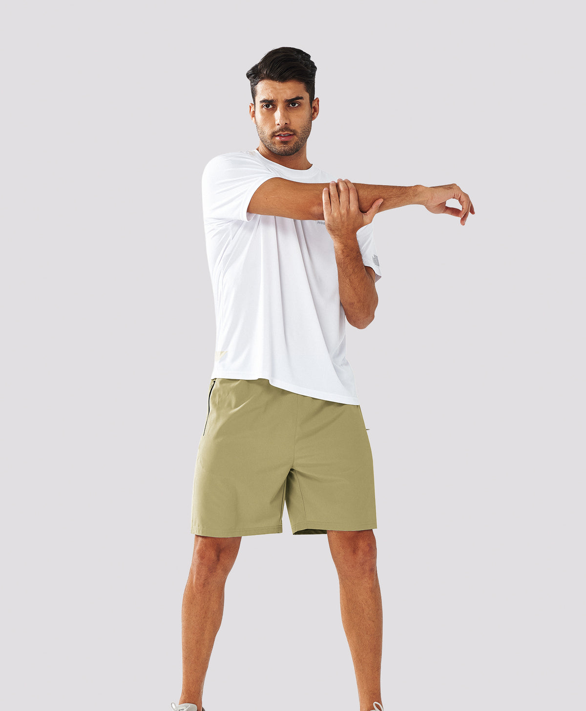 
Men's 7" Stretch Versatility Athletic Shorts with 3 Pockets — KHAKI