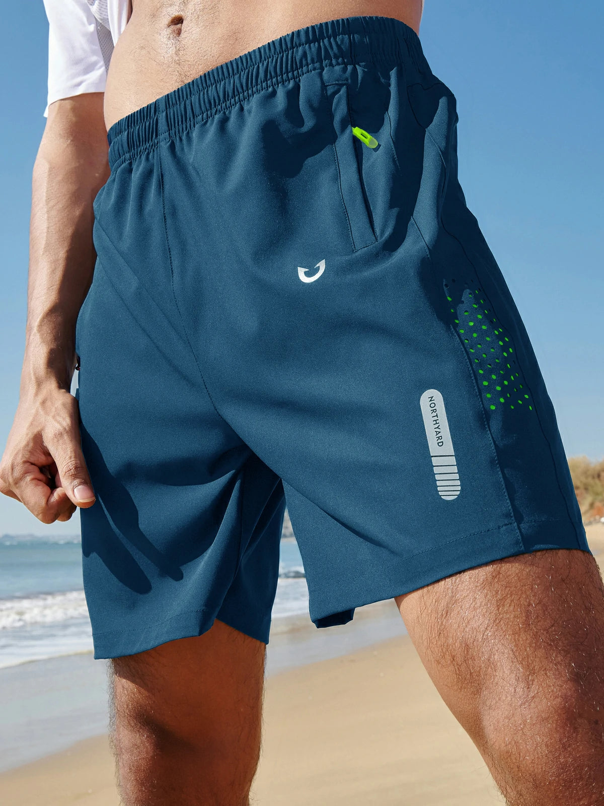 Men's Athletic Workout 7 Inch Gym Shorts with Zipper Pocket for Hiking