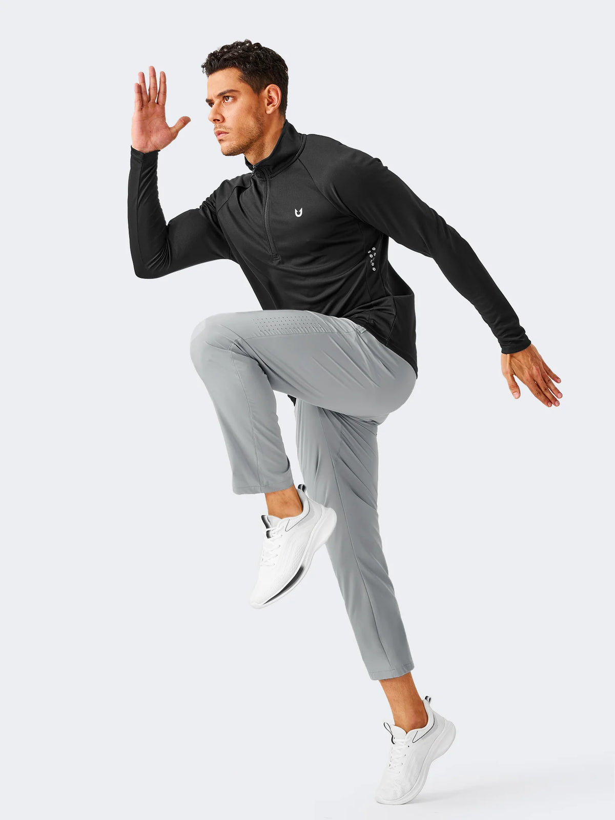 
Men's Open-Bottom Running Workout Pants with 3 Zipper Pockets — NORTHYARD men's light grey open-bottom workout pants, workout styling — light grey